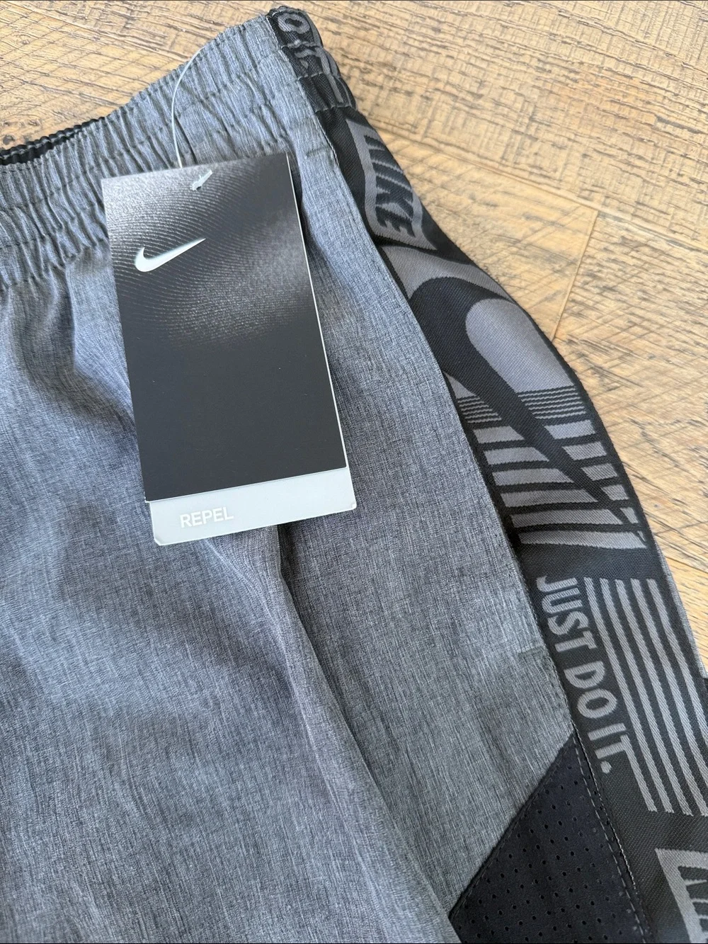 Nike Men’s Repel Swim Trunks